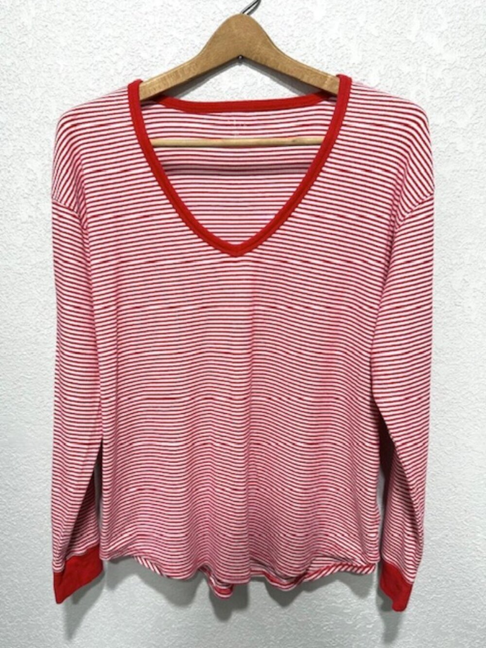 Love by GAP Womens Pajama Top Long Sleeve V-neck Striped Red & White Size XL